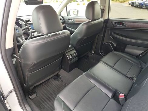 Used 2017 Subaru Outback 2.5i Limited AWD/4WD image 15