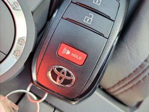 Certified 2026 Toyota Tacoma SR5 AWD/4WD image 35
