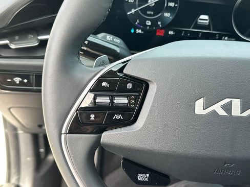 New 2026 Kia Niro Wind image 22