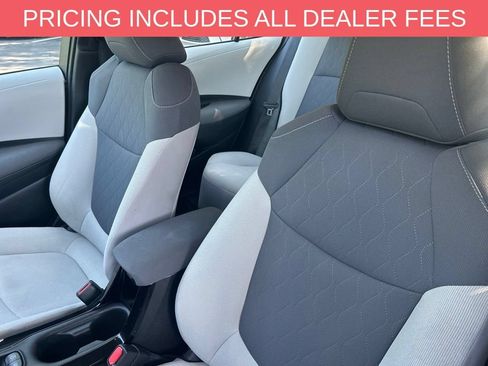 Used 2020 Toyota Corolla LE FWD image 14