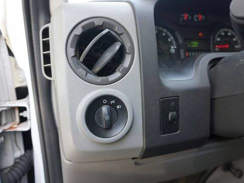 Used 2014 Ford E-350 and Econoline 350 Super Duty RWD image 25