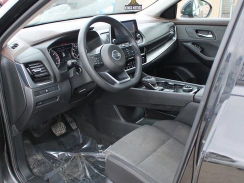 Used 2021 Nissan Rogue SV AWD/4WD image 11
