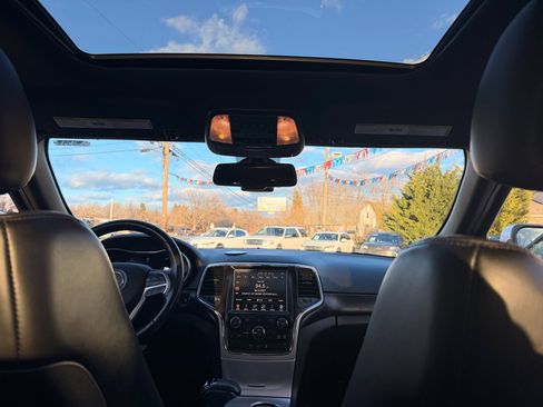 Used 2015 Jeep Grand Cherokee Altitude image 17