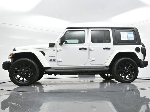 Used 2022 Jeep Wrangler Unlimited Sahara AWD/4WD image 49