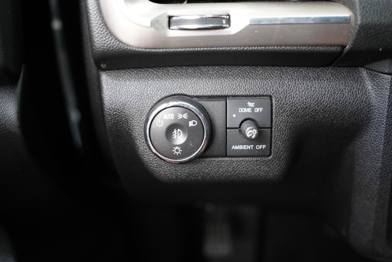 Used 2013 GMC Acadia Denali FWD image 24