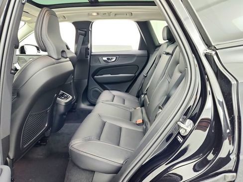 New 2026 Volvo XC60 B5 Ultra w/ Protection Package Premier image 24