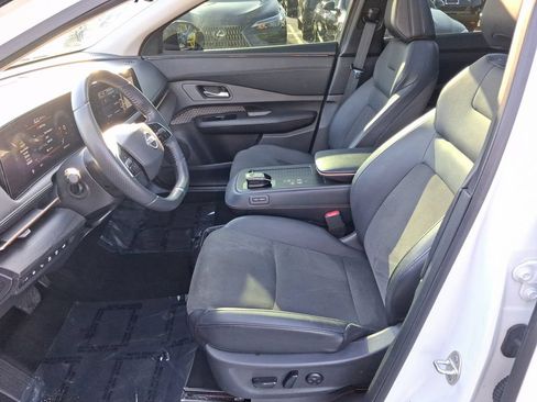 Certified 2024 Nissan Ariya AWD image 14