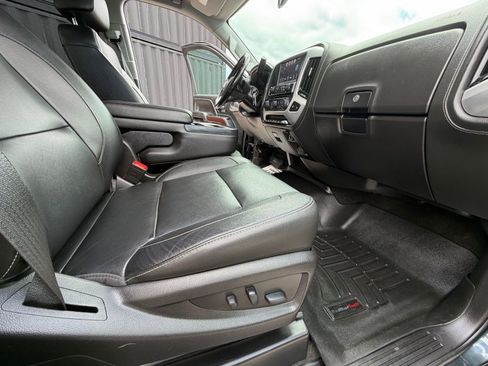 Used 2018 GMC Sierra 3500 SLT w/ Duramax Plus Package AWD/4WD image 12