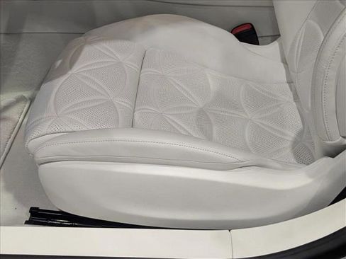 New 2026 Mercedes-Benz Maybach SL 680 image 4