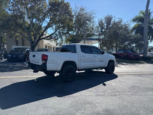 Used 2020 Toyota Tacoma SR5 image 6