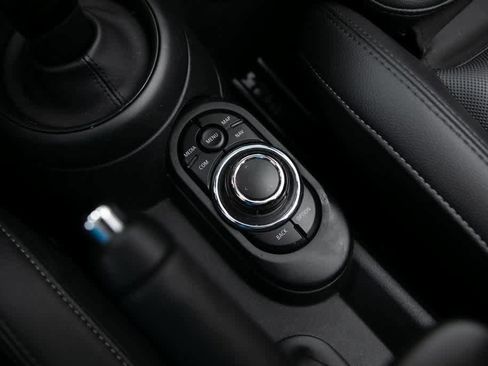 Used 2022 MINI Cooper S image 22