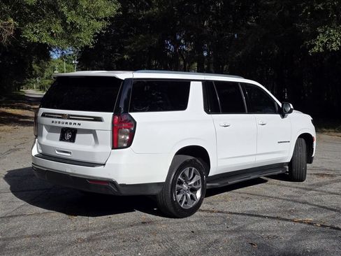 Used 2023 Chevrolet Suburban LS AWD/4WD image 5