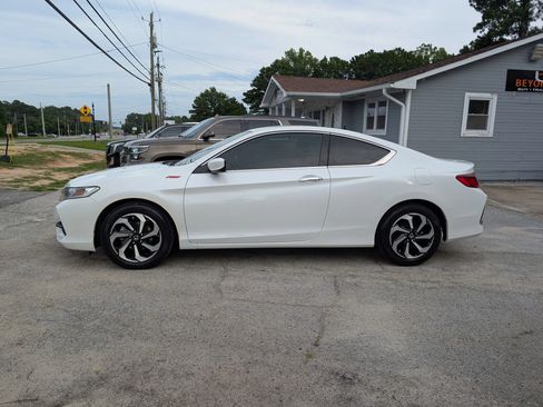 Used 2017 Honda Accord LX-S image 3