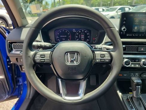 Used 2022 Honda Civic Touring image 22