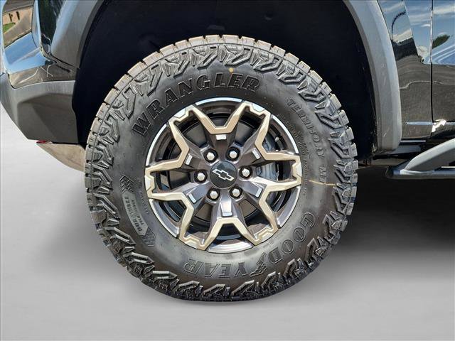New 2026 Chevrolet Colorado ZR2 AWD/4WD image 11