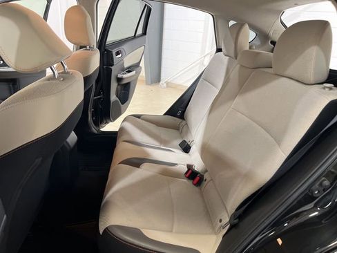 Used 2017 Subaru Crosstrek 2.0i Premium image 10