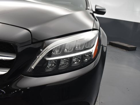 Used 2019 Mercedes-Benz C 300 4MATIC Sedan w/ Premium Package image 5