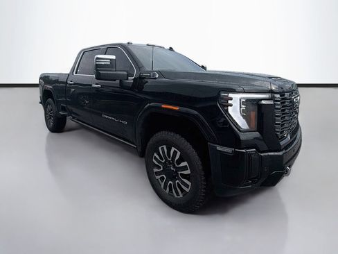 Used 2025 GMC Sierra 2500 Denali Ultimate AWD/4WD image 3