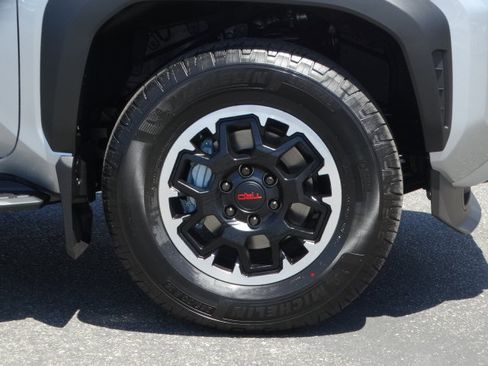 New 2026 Toyota 4Runner TRD Off-Road Premium AWD/4WD image 4