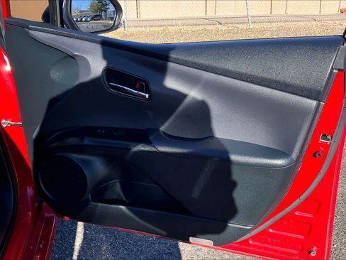 Certified 2022 Toyota Prius LE image 19