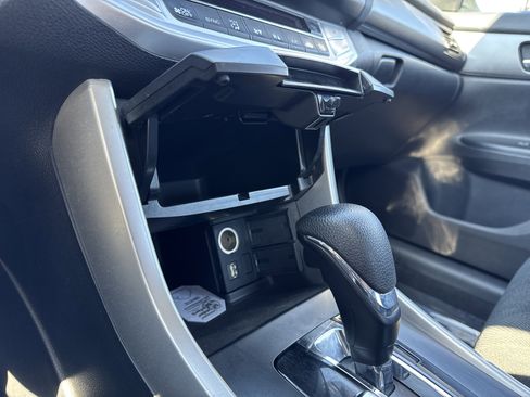 Used 2013 Honda Accord LX image 23
