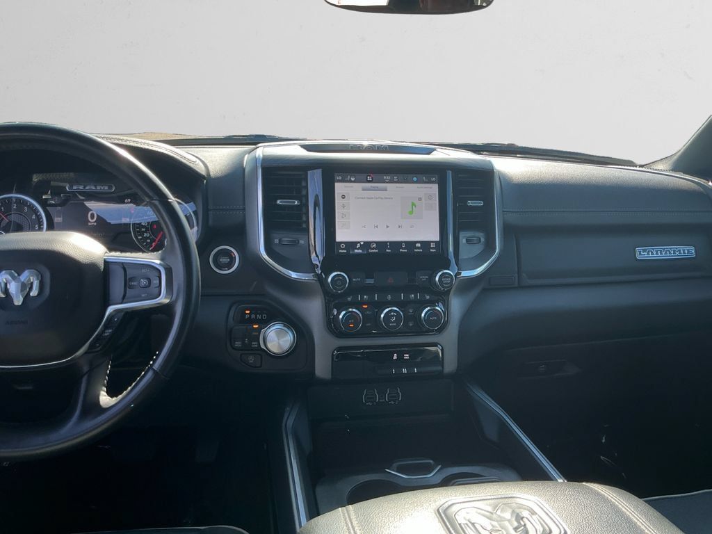 Used 2024 RAM 1500 Laramie AWD/4WD image 11