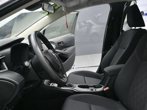 Used 2024 Toyota Corolla LE w/ LE Convenience Package FWD image 21