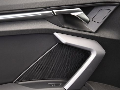 Certified 2025 Audi A3 2.0T Premium image 39