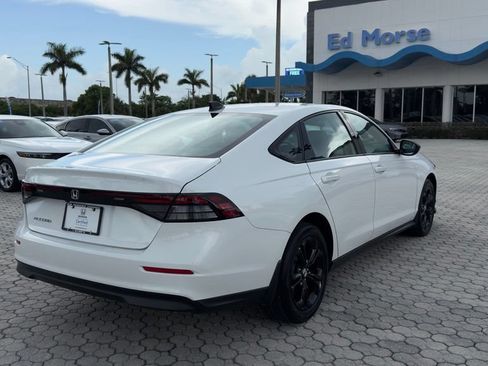 Used 2025 Honda Accord SE image 6