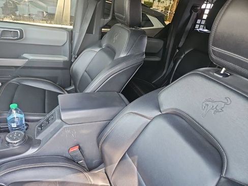 Used 2021 Ford Bronco Badlands AWD/4WD image 4