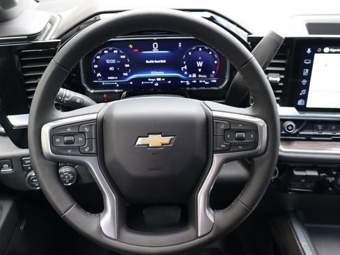 Used 2025 Chevrolet Silverado 3500 LTZ w/ LTZ Convenience Package image 29