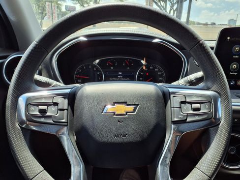 Used 2024 Chevrolet Blazer LT w/ Convenience Package FWD image 25