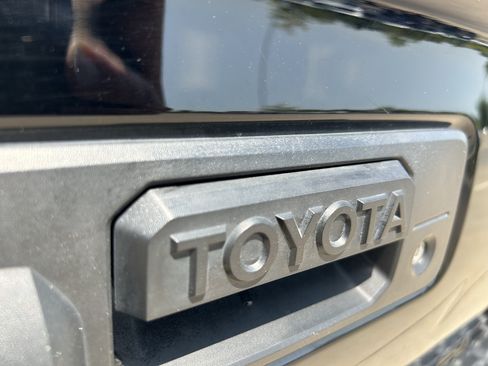 Certified 2023 Toyota Tacoma TRD Sport w/ Technology Package AWD/4WD image 7