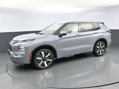 New 2025 Mitsubishi Outlander SEL