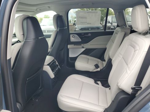 New 2026 Lincoln Aviator Reserve AWD/4WD image 21