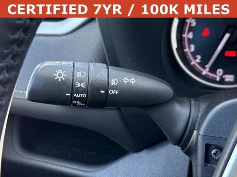 Used 2023 Toyota RAV4 XLE Premium image 27