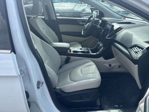 Used 2024 Ford Edge Titanium w/ Equipment Group 301A AWD/4WD image 8