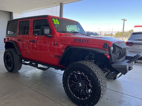 Used 2020 Jeep Wrangler Unlimited Sport AWD/4WD image 3