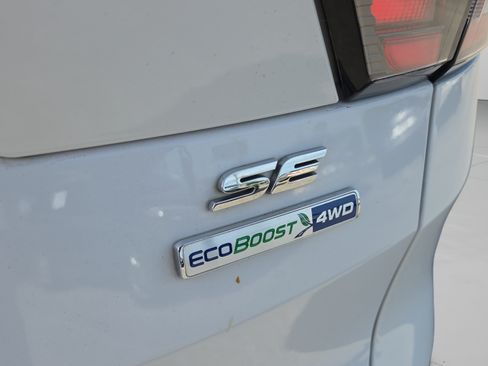 Used 2018 Ford Escape SE AWD/4WD image 38