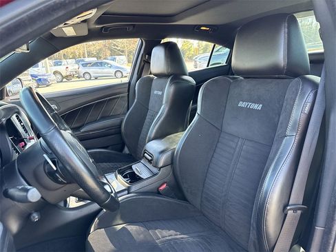 Used 2021 Dodge Charger Scat Pack w/ Daytona Edition Group image 11