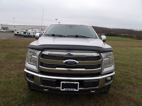 Used 2017 Ford F150 Lariat w/ Equipment Group 502A Luxury image 3