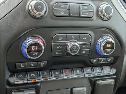 Used 2020 GMC Sierra 1500 Denali w/ Denali Ultimate Package AWD/4WD image 18