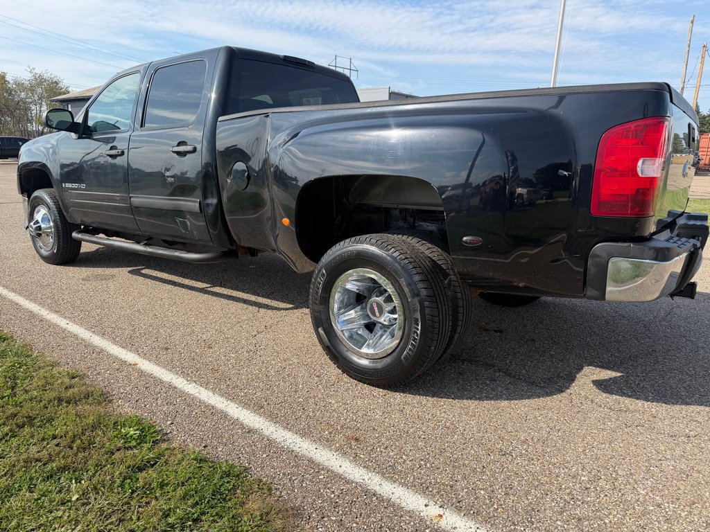 Used 2008 GMC Sierra 3500 SLE AWD/4WD image 7
