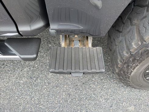 Used 2016 Ford F150 XLT w/ Equipment Group 302A Luxury image 9