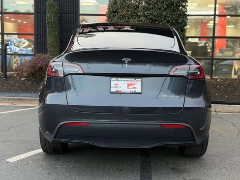 Used 2024 Tesla Model Y Long Range image 14