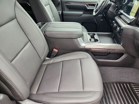 New 2026 Chevrolet Silverado 3500 LTZ image 13