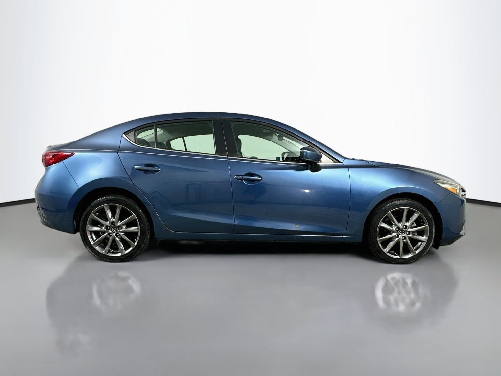 Used 2018 MAZDA MAZDA3 Touring FWD image 9