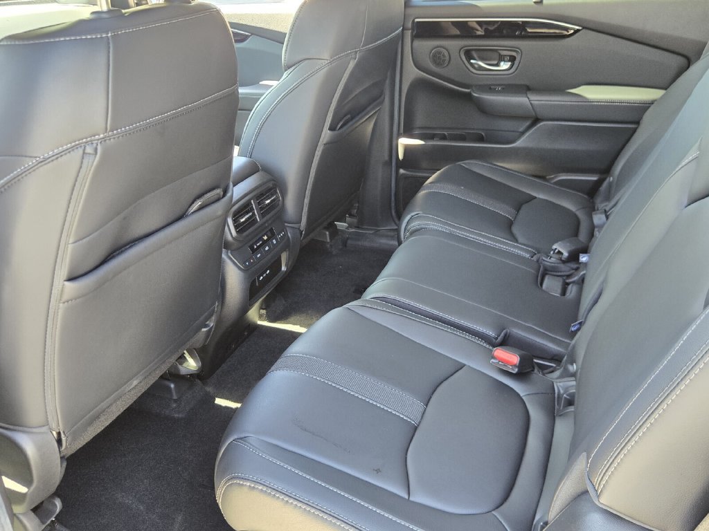Certified 2025 Honda Pilot EX-L image 12