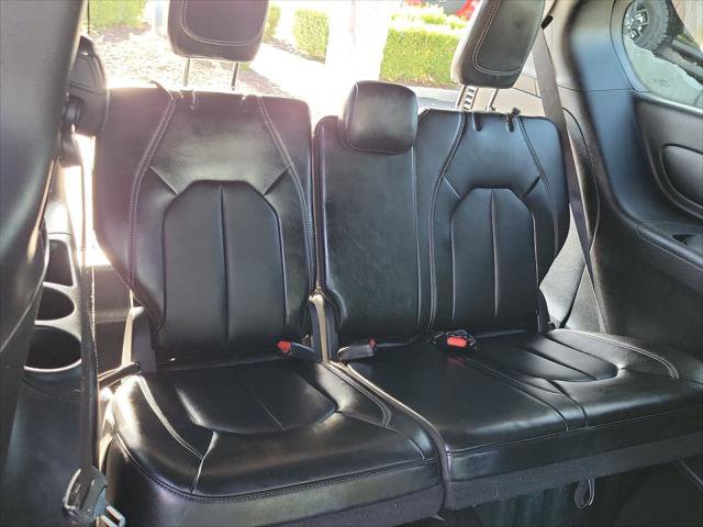 Certified 2025 Chrysler Pacifica Select FWD image 22