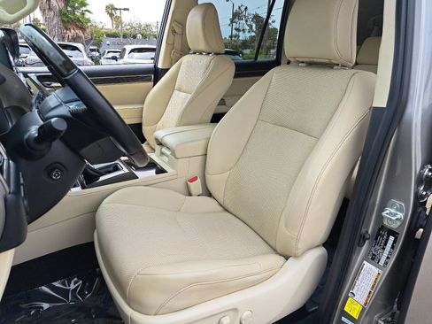 Used 2023 Lexus GX 460 Premium w/ Premium Package AWD/4WD image 14